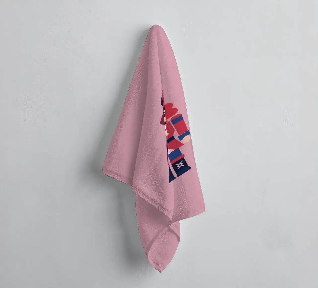 Geometric Nutcracker – Moderner Nussknacker zu Weihnachten towel by fraeuleinvonfuchs