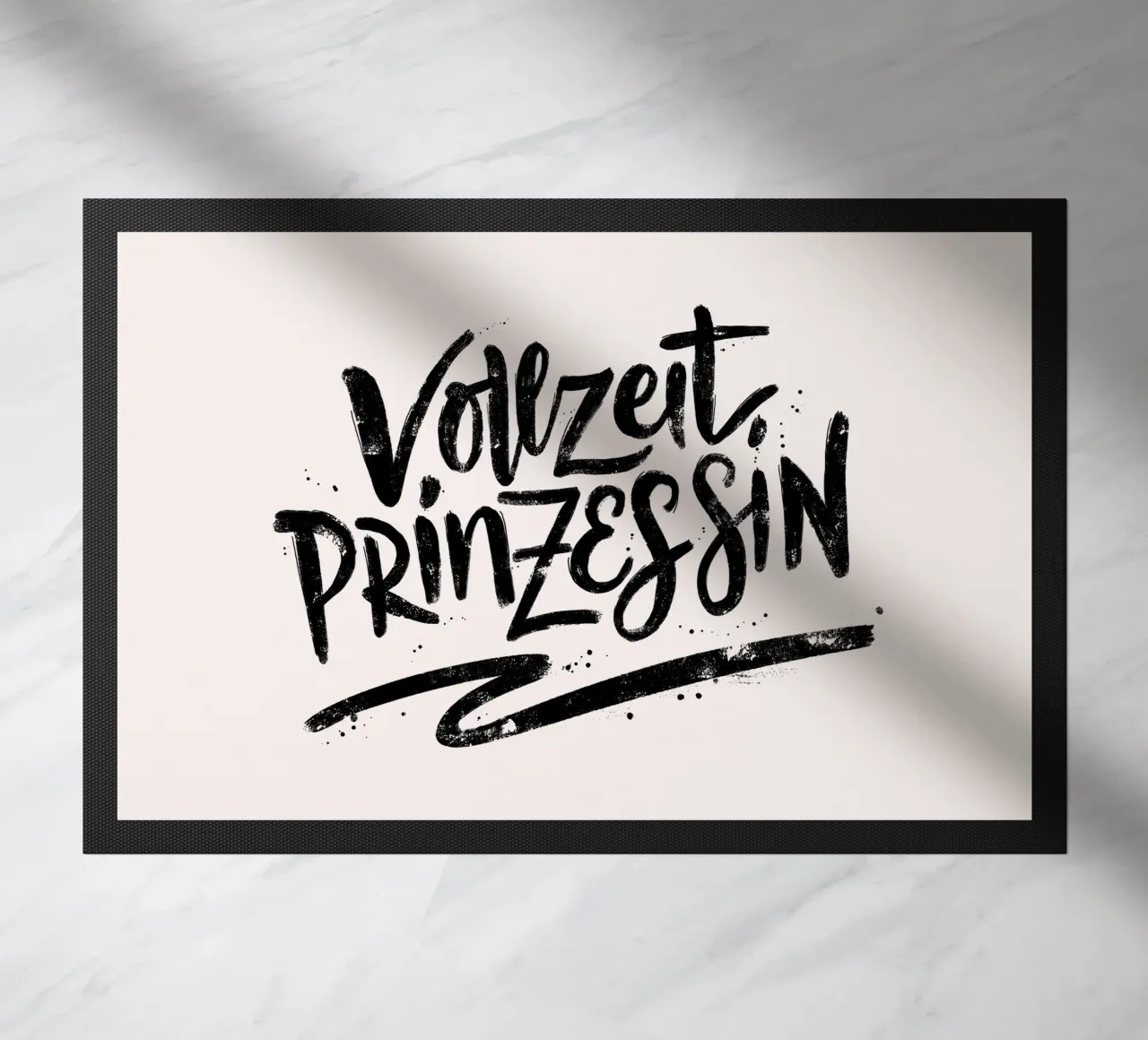 Principessa a tempo pieno. Calligrafia a pennello zerbino da CalliLetters