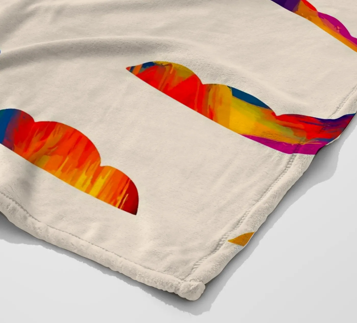 Totem-Wolken Fleecedecke von 83oranges.com