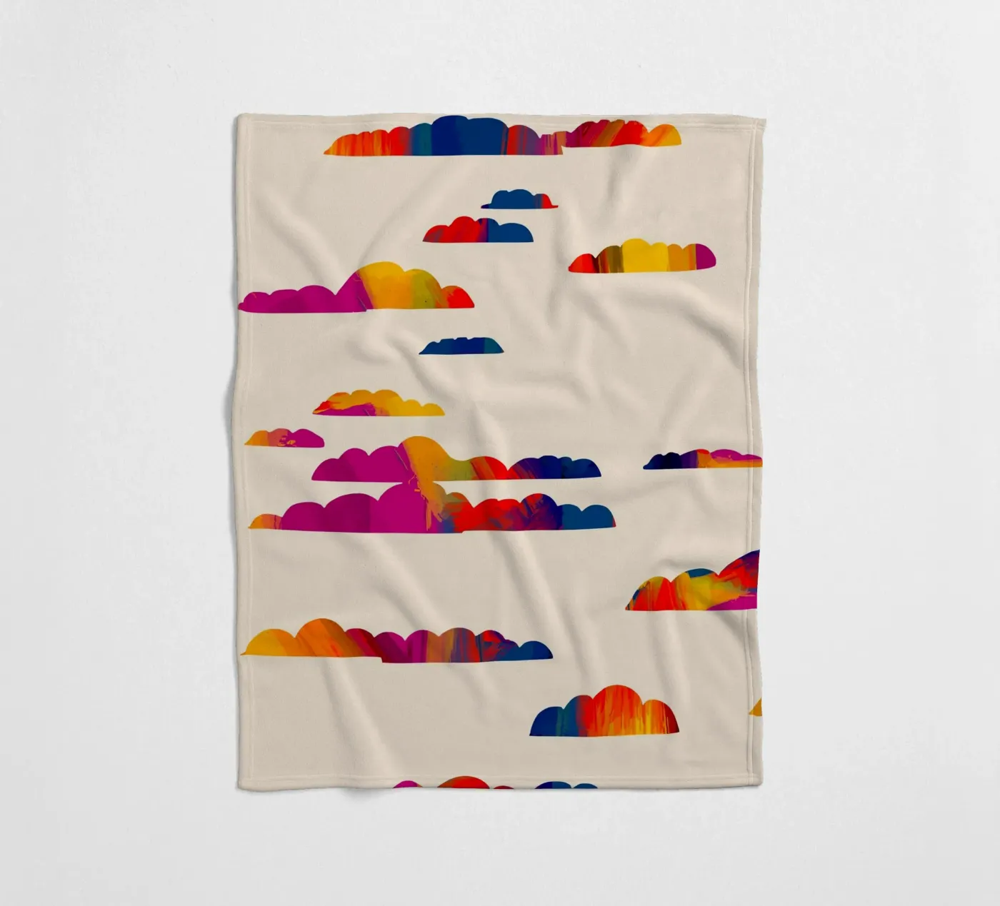 Totem-Wolken Fleecedecke von 83oranges.com