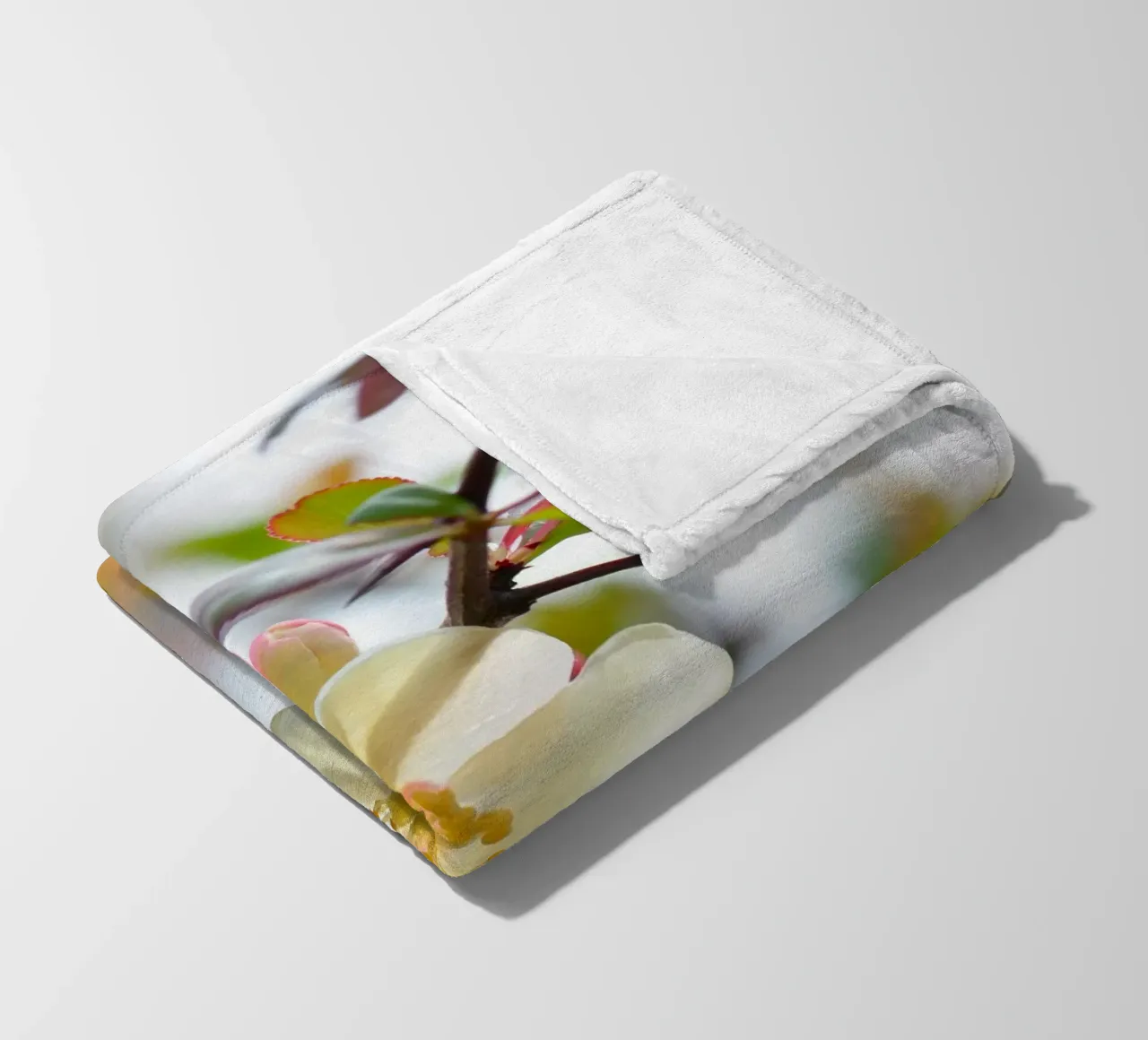 Spring fleece blanket by Atteloi