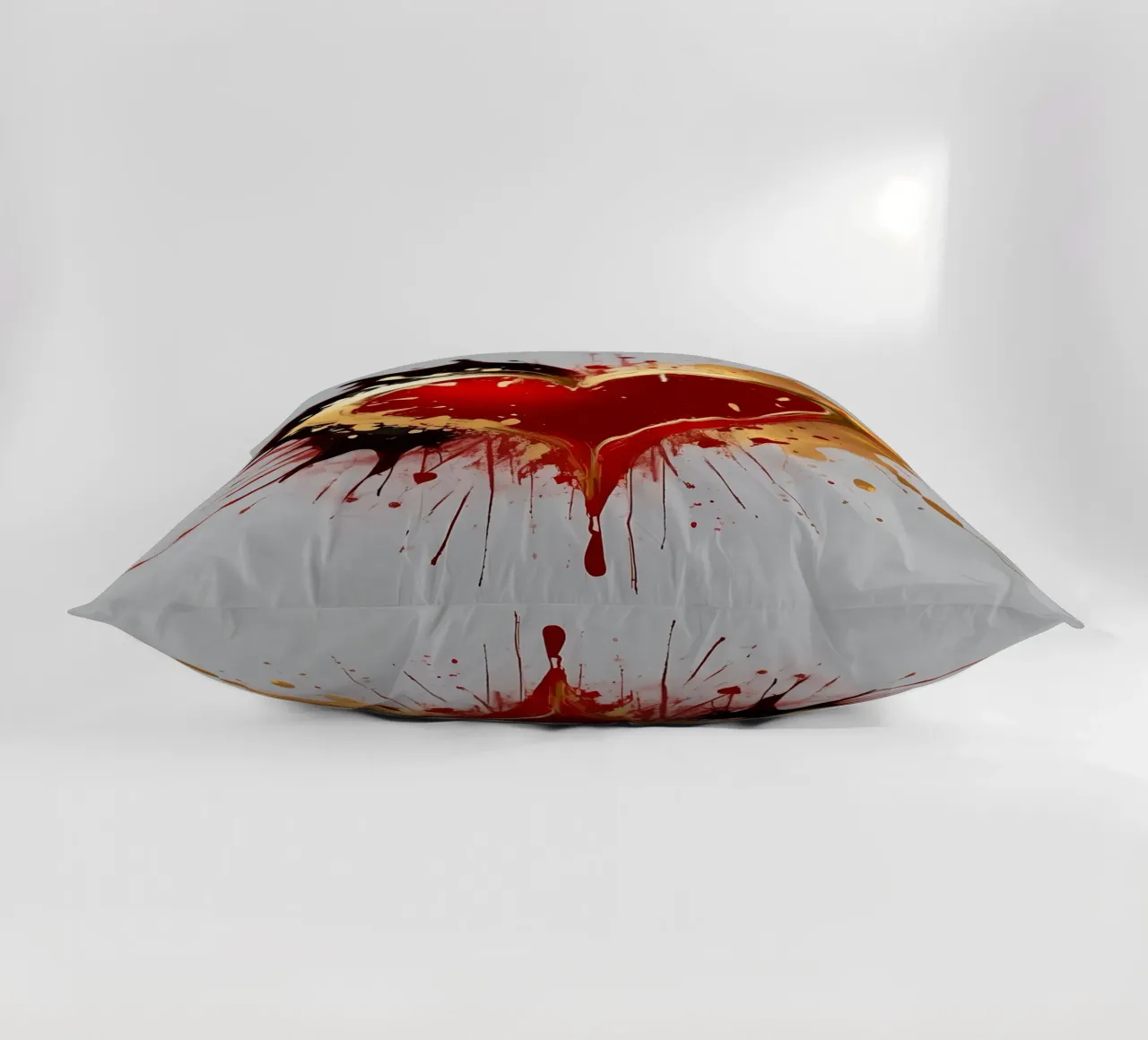 Cuore blob colorato in nero, rosso, oro_1 cuscino da Farbträume