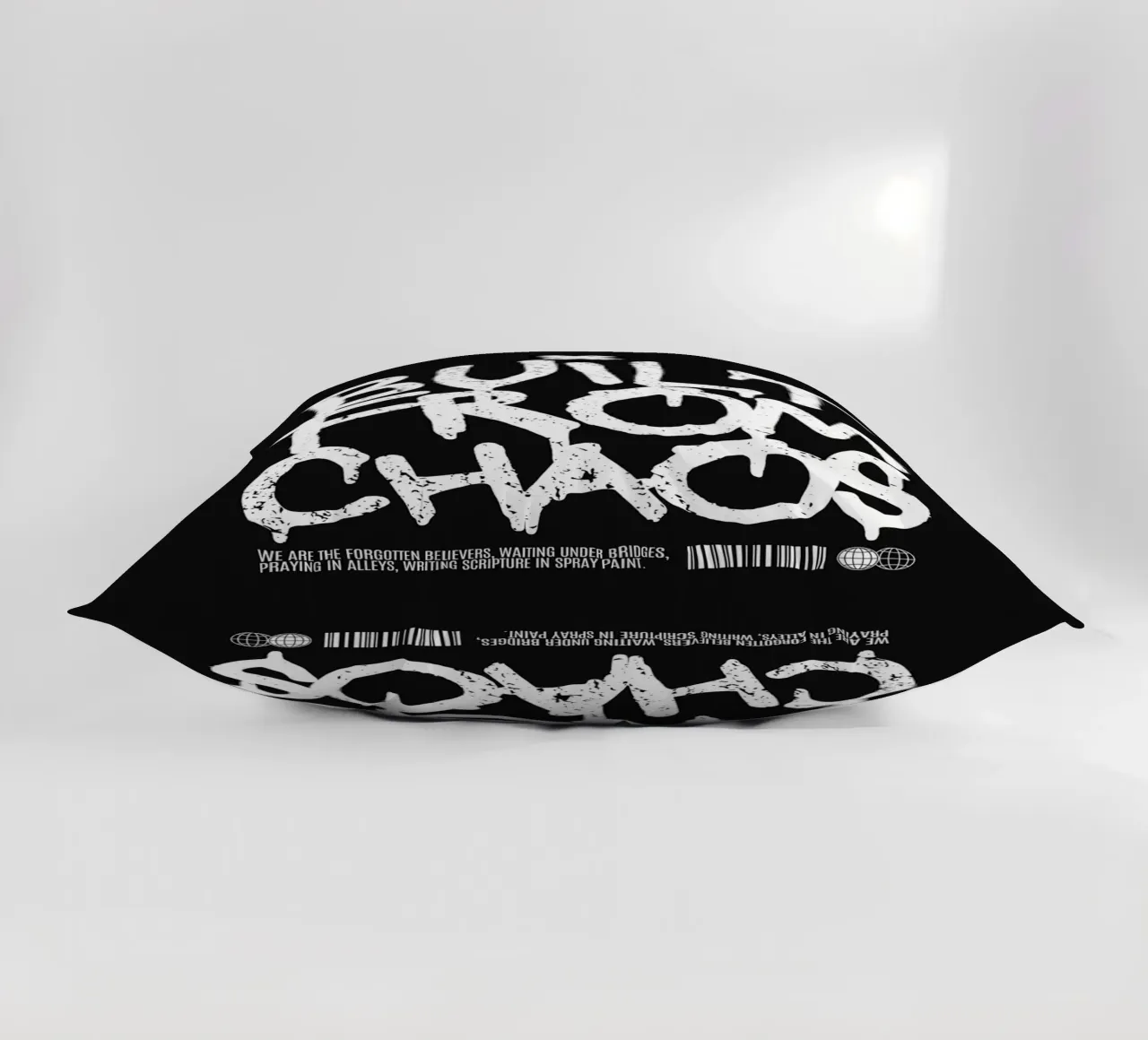 BUILT FROM CHAOS cuscino da BAWA