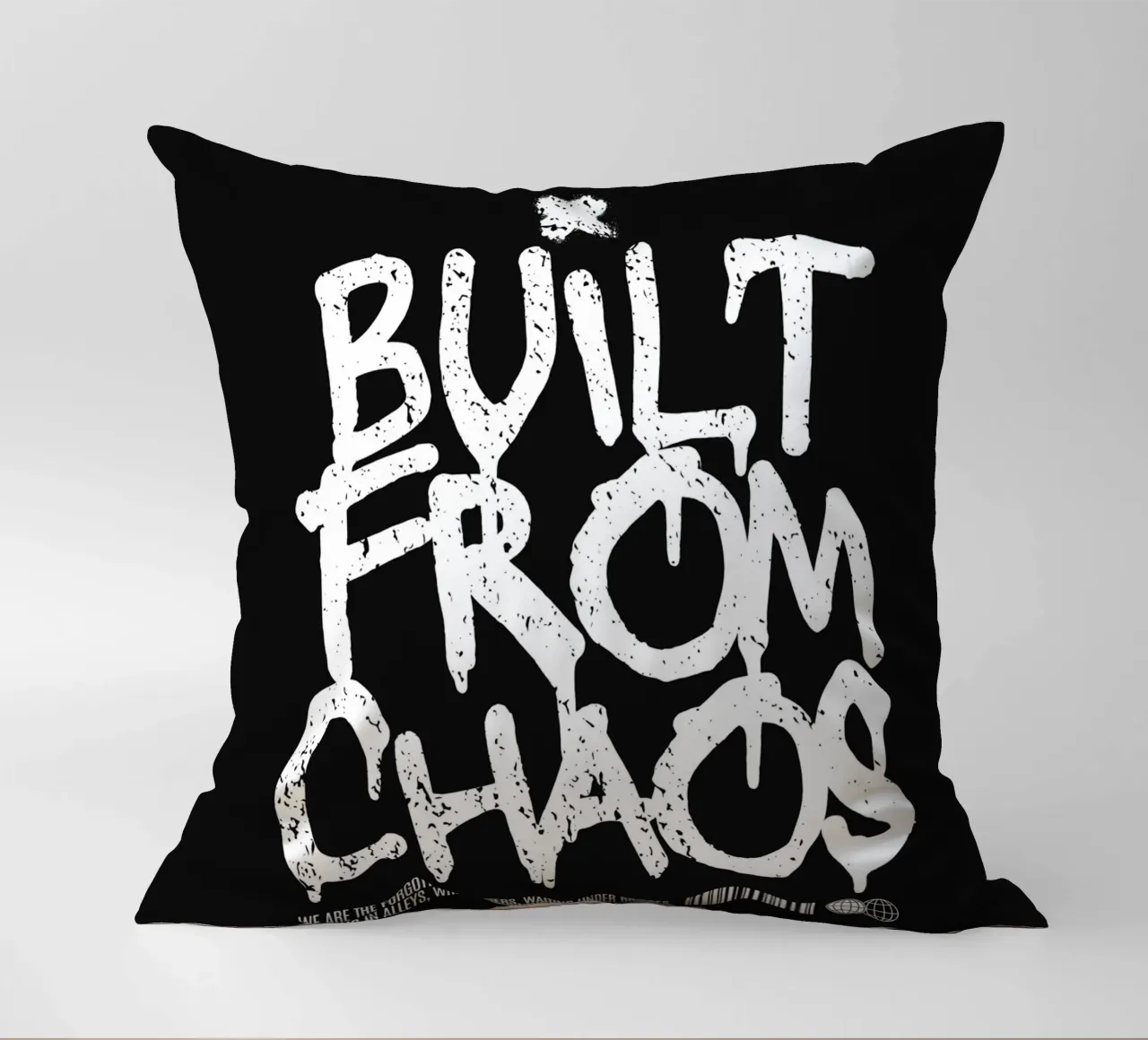 BUILT FROM CHAOS cuscino da BAWA