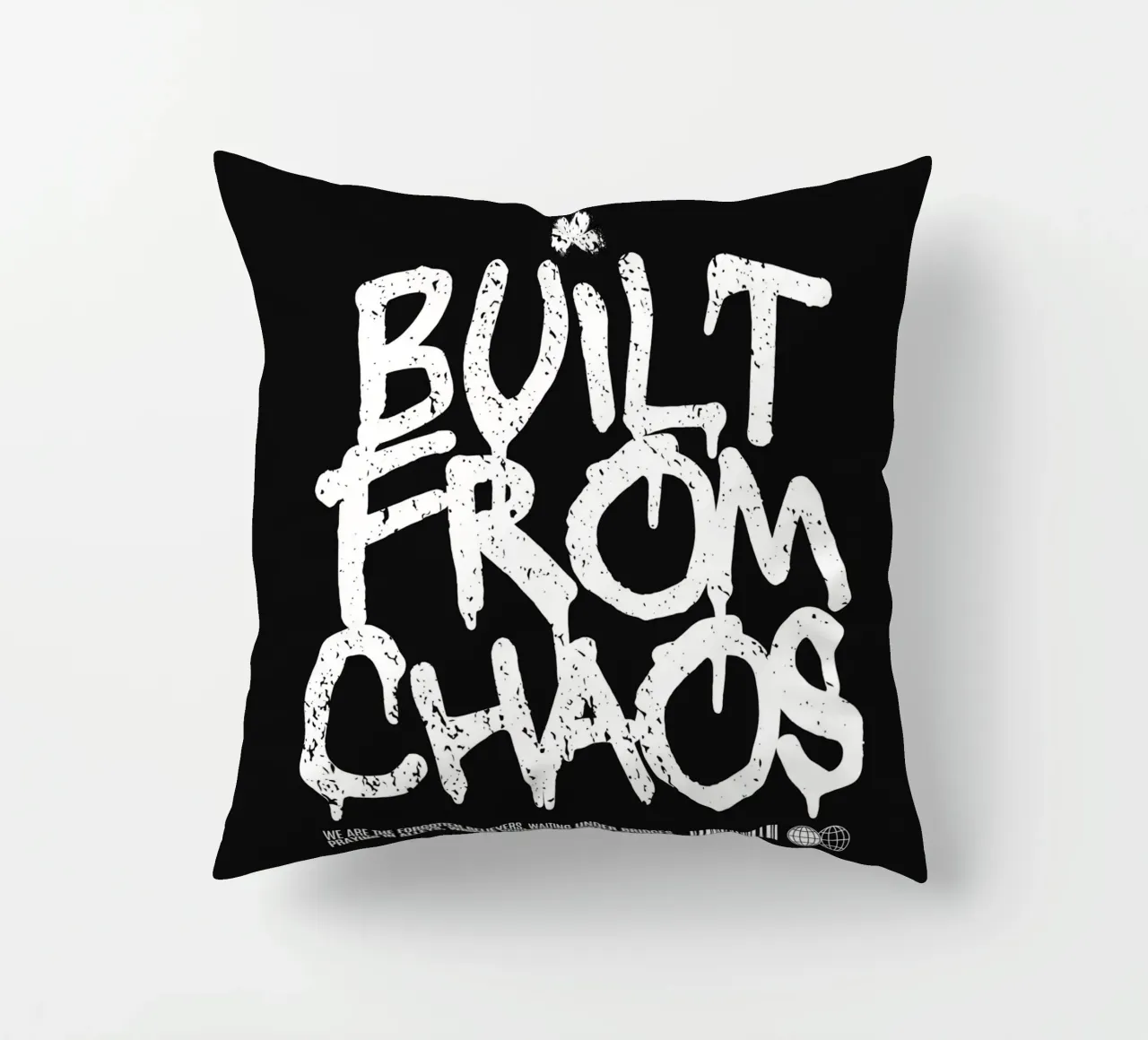 BUILT FROM CHAOS cuscino da BAWA