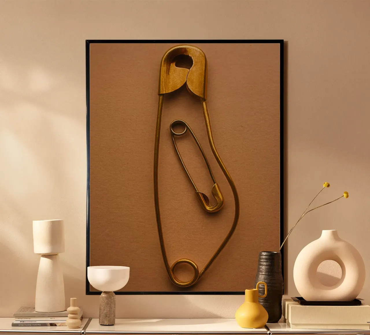 Bruststecker Poster von Deemoll