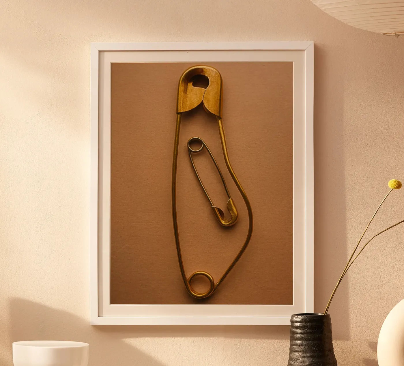 Bruststecker Poster von Deemoll