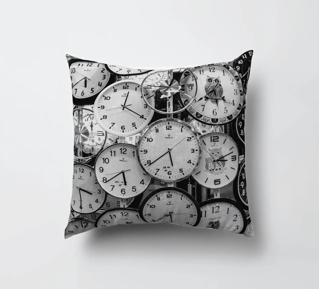 TIME IS RUNNING cuscino da BAWA