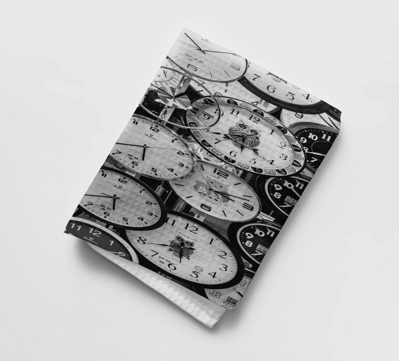 TIME IS RUNNING torchon de BAWA