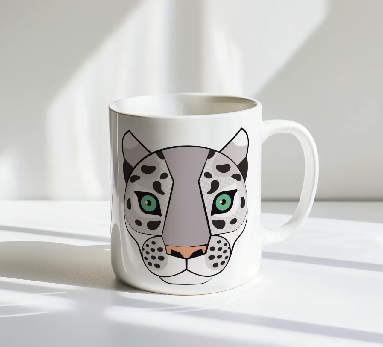 Snow Leopard tazza in ceramica da Lidia Blomgren
