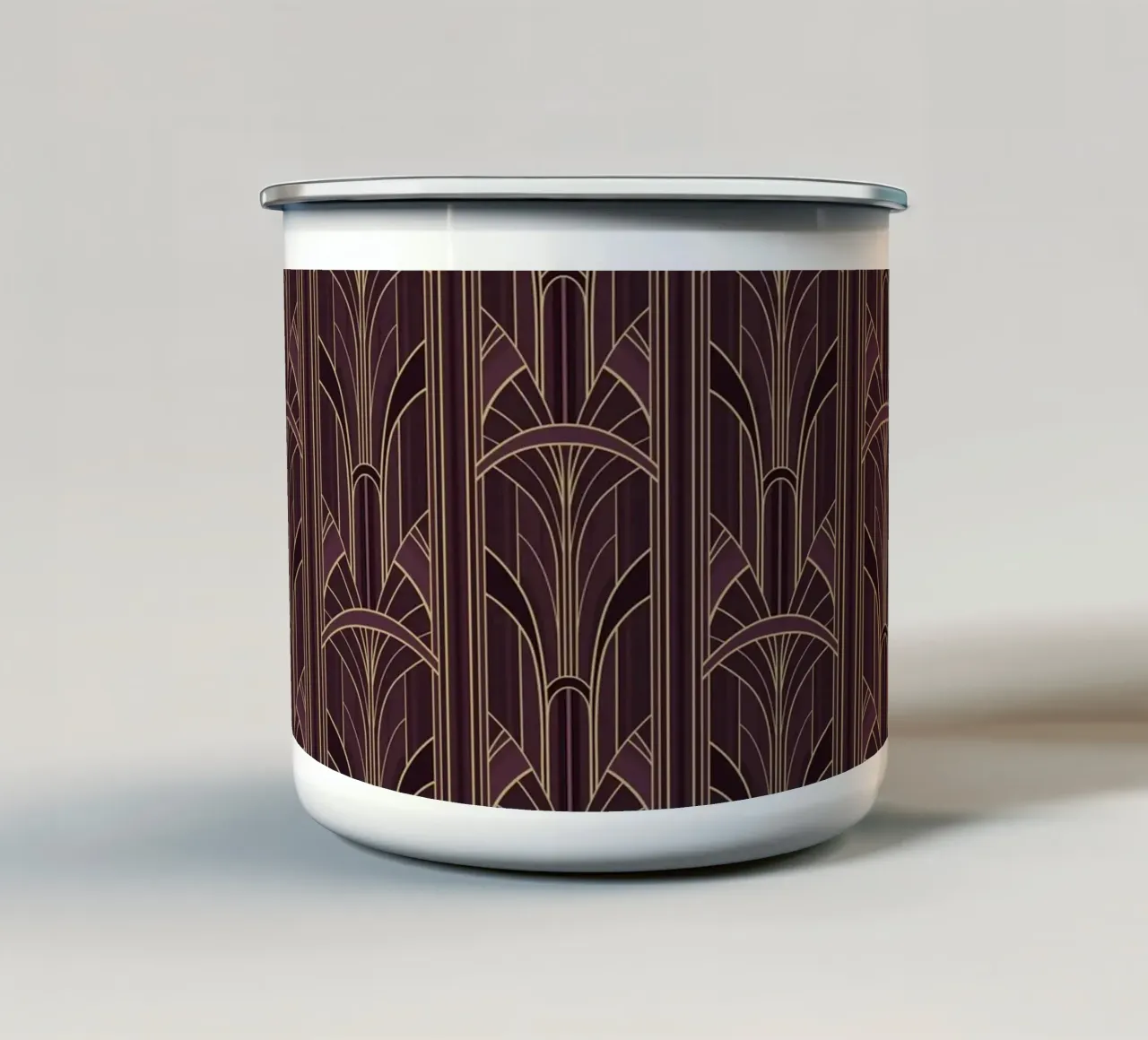 Art Deco Intertwined Architectural Arcs - Berry tazza in smalto da Art Deco Symposium