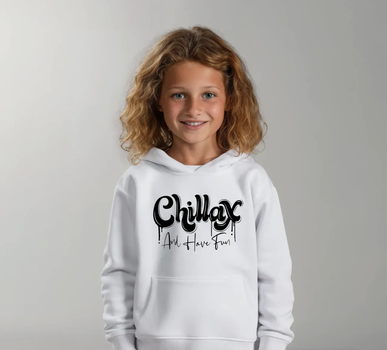 Rilassarsi e rilassarsi. Chillax. Stile di strada e un po' di graffiti felpa bambino con cappuccio da CalliLetters