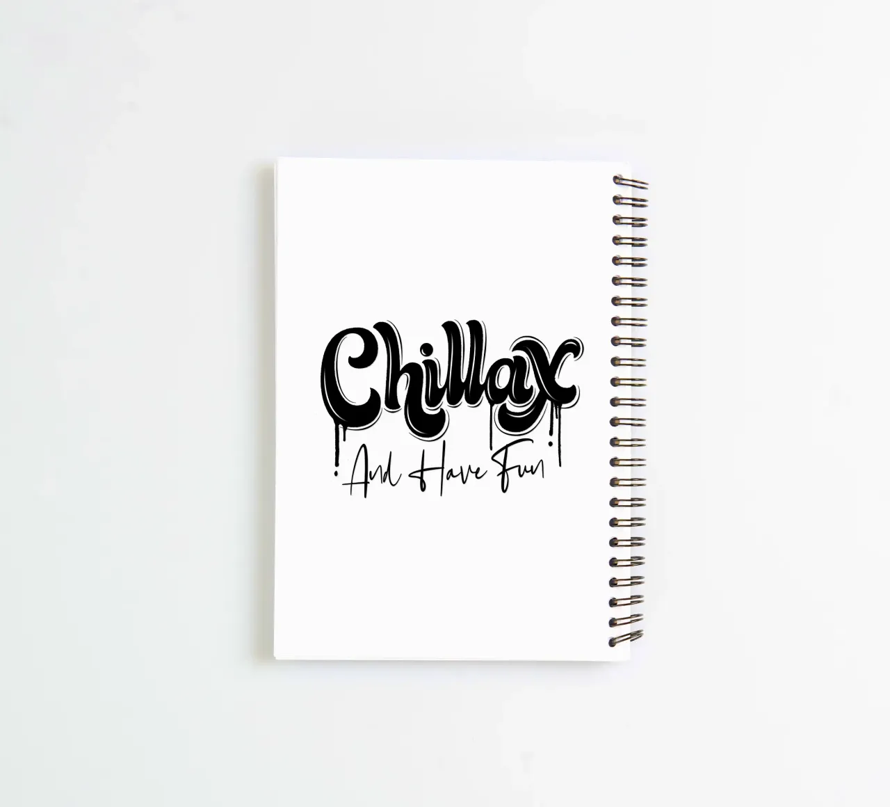 Rilassarsi e rilassarsi. Chillax. Stile di strada e un po' di graffiti diario ad anelli da CalliLetters