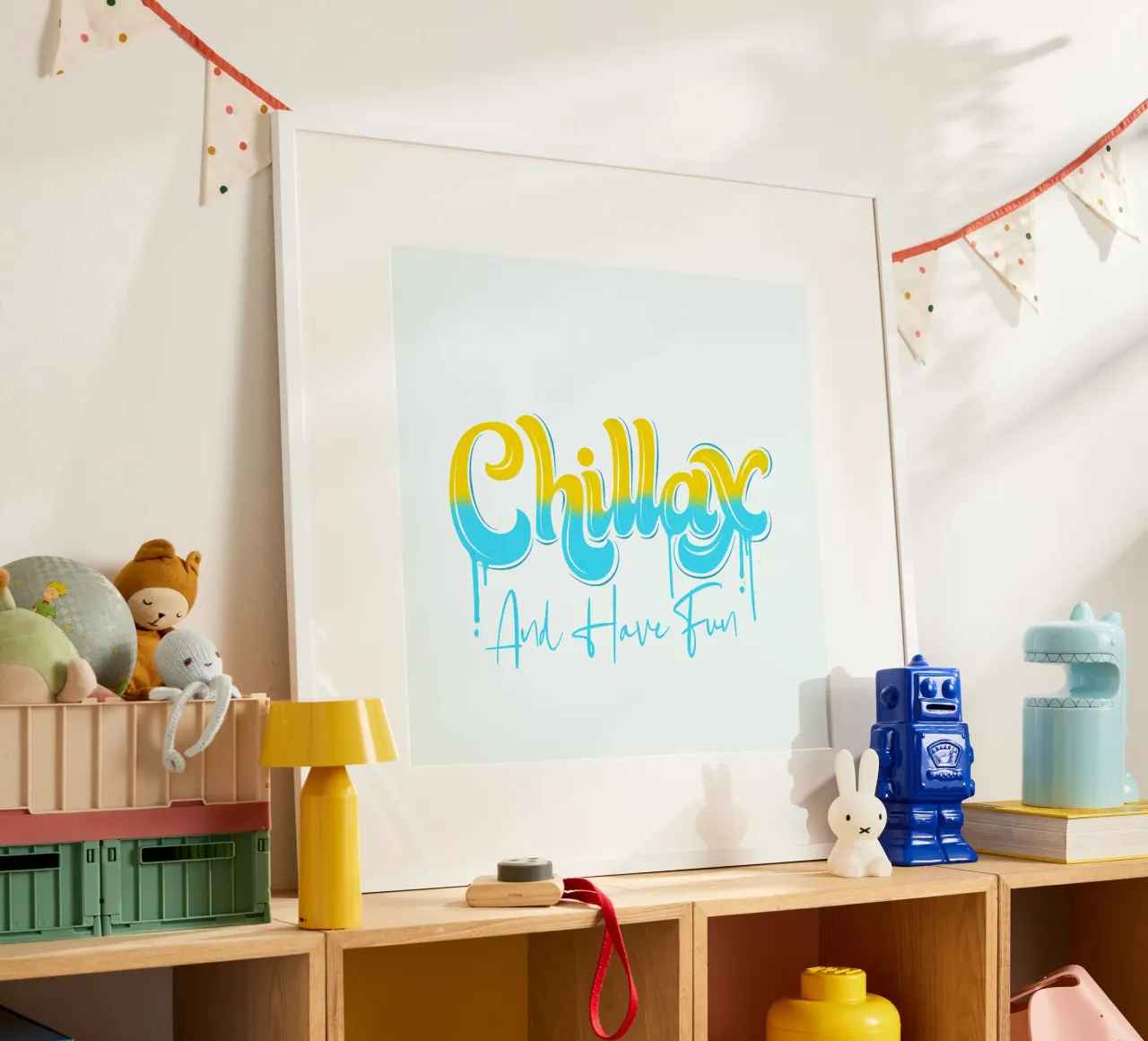 Rilassarsi e rilassarsi. Chillax. Graffiti e Streetstyle. poster con telaio in legno da CalliLetters