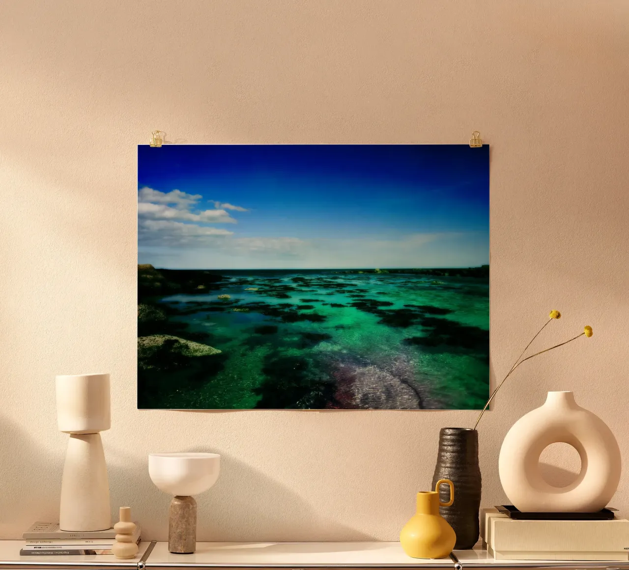 Shallow water, Scotland poster con telaio in legno da gtobonart