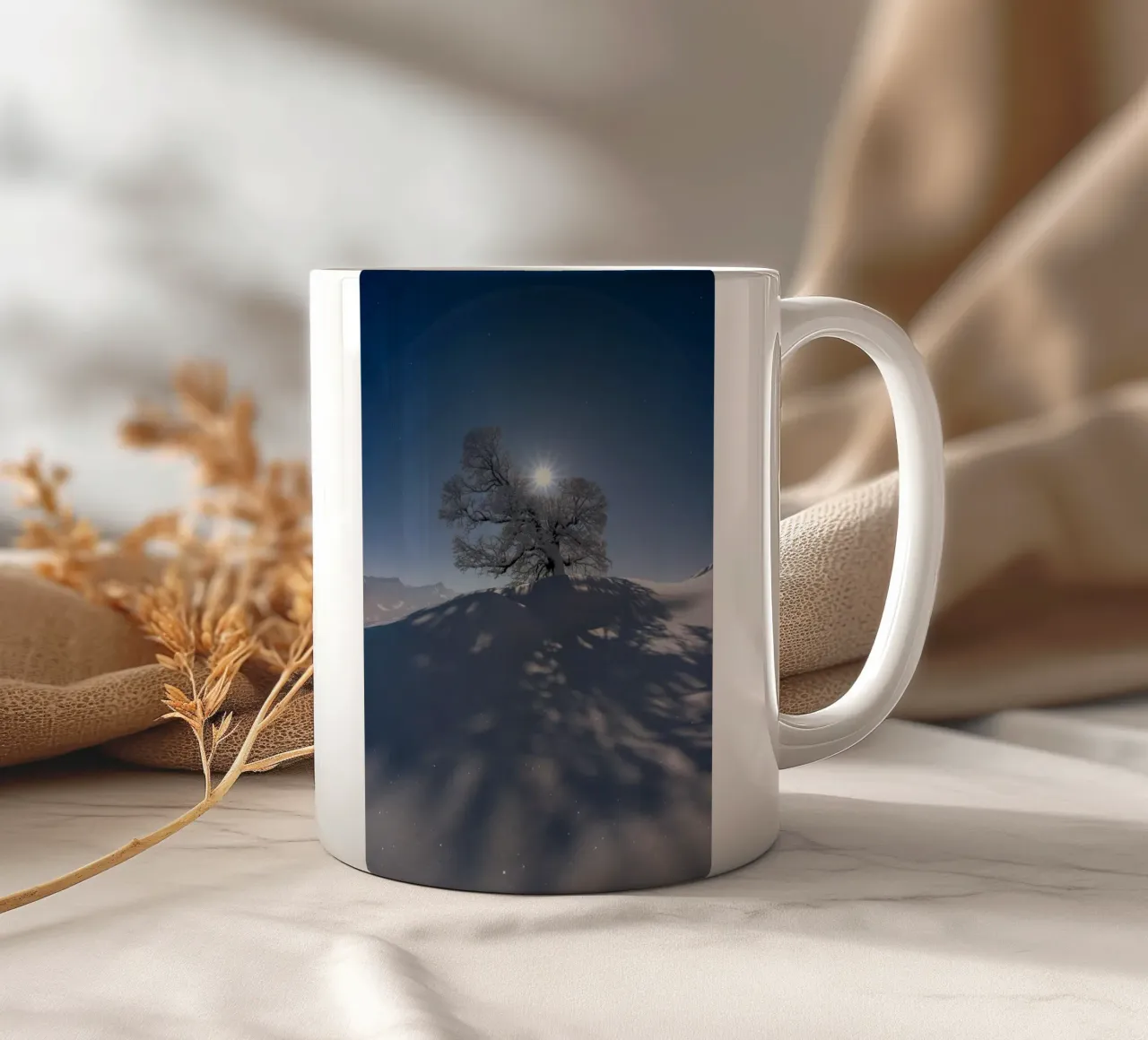 Albero coperto di neve tazza in ceramica da lesuki