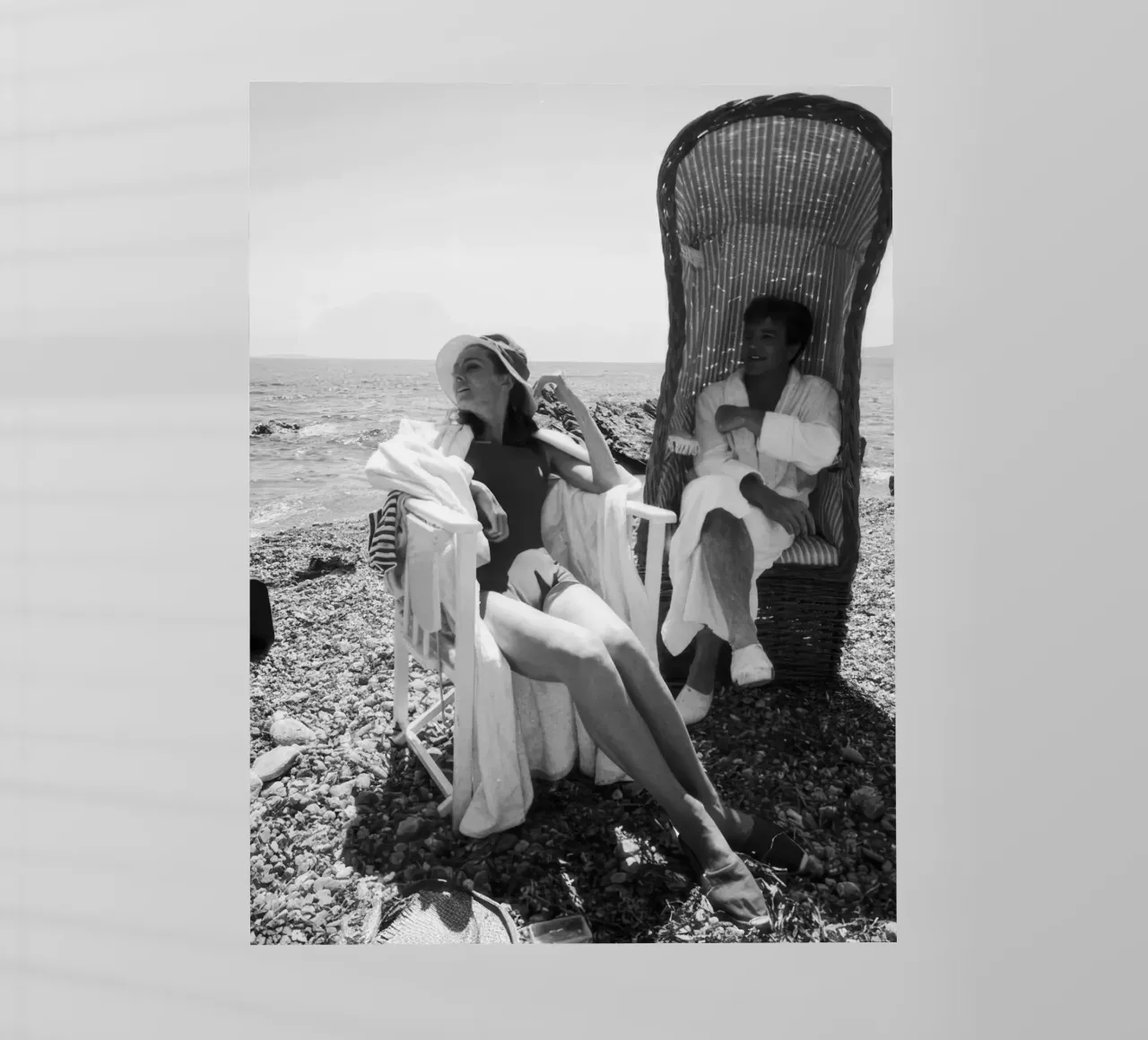 audrey hepburn 2 pellicola backlit da BLACK WITH WHITE