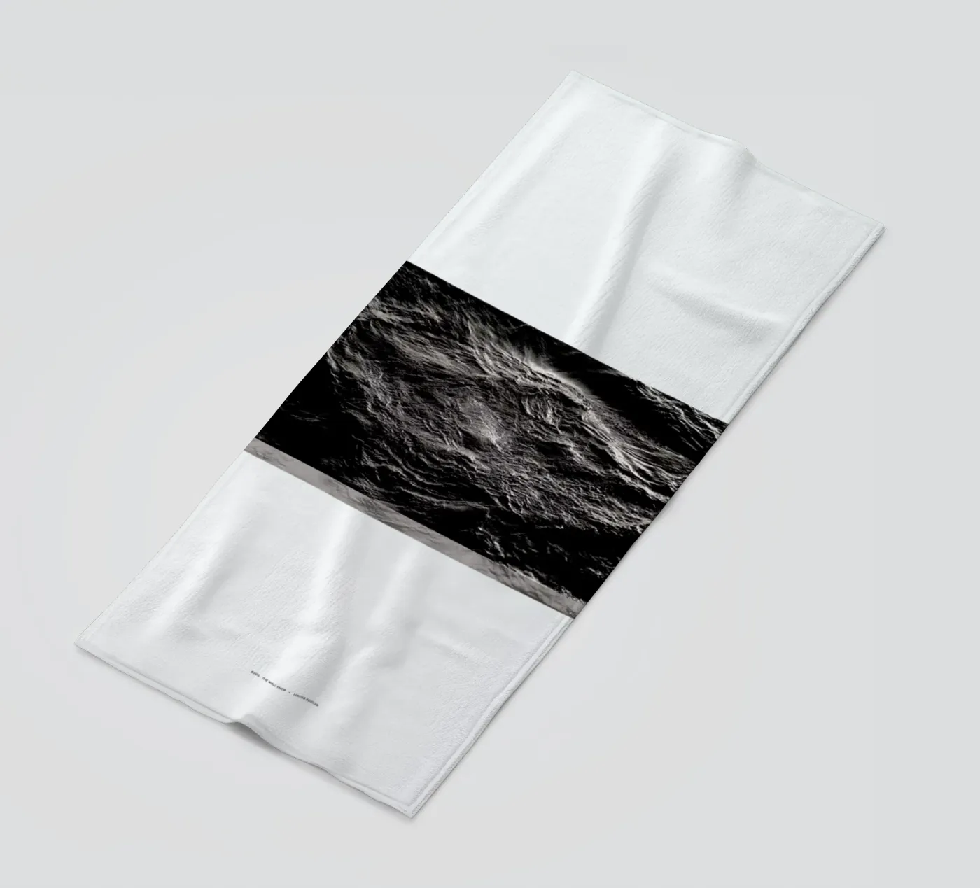 Storm telo mare da The Wall Shop