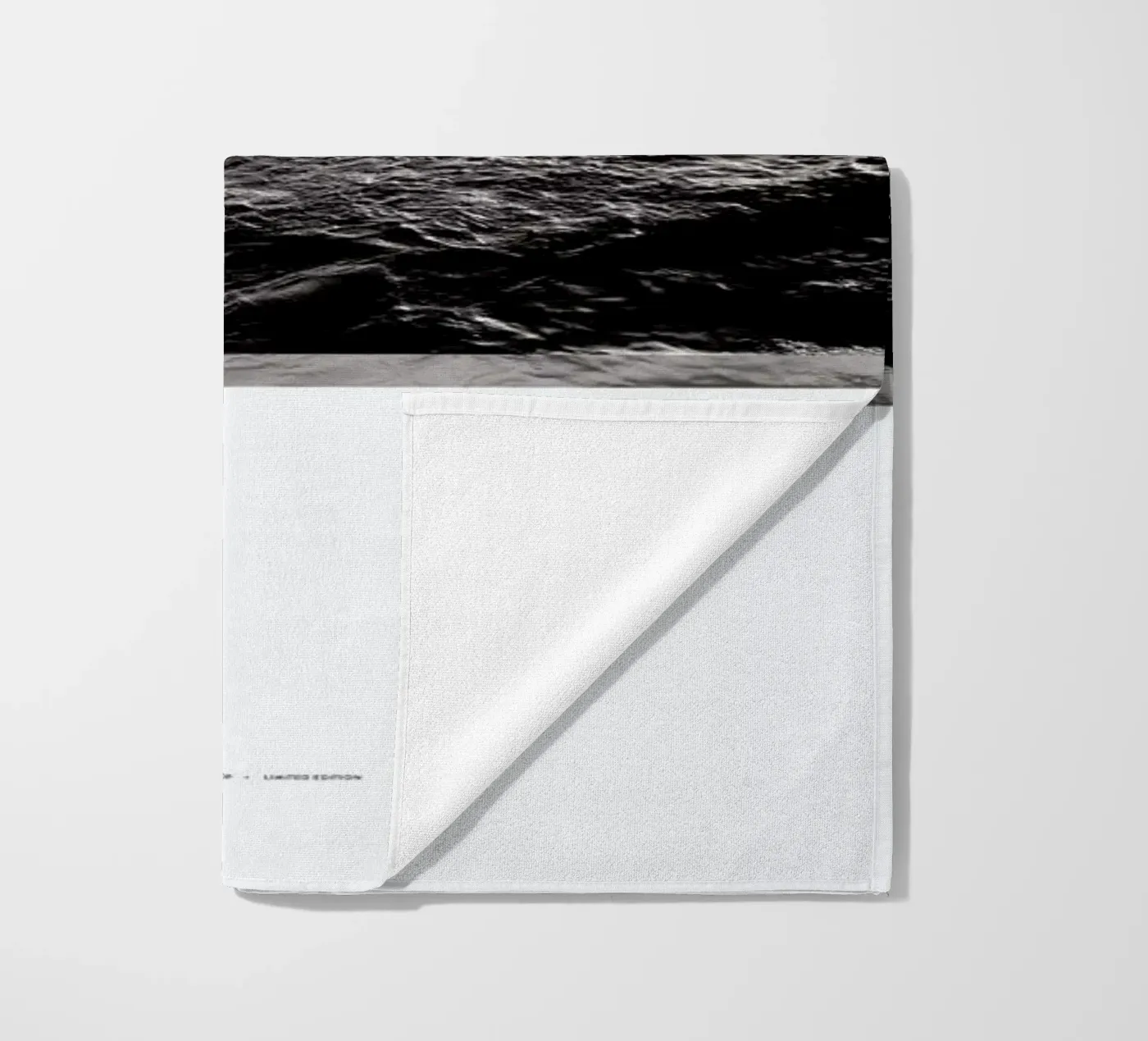 Storm telo mare da The Wall Shop