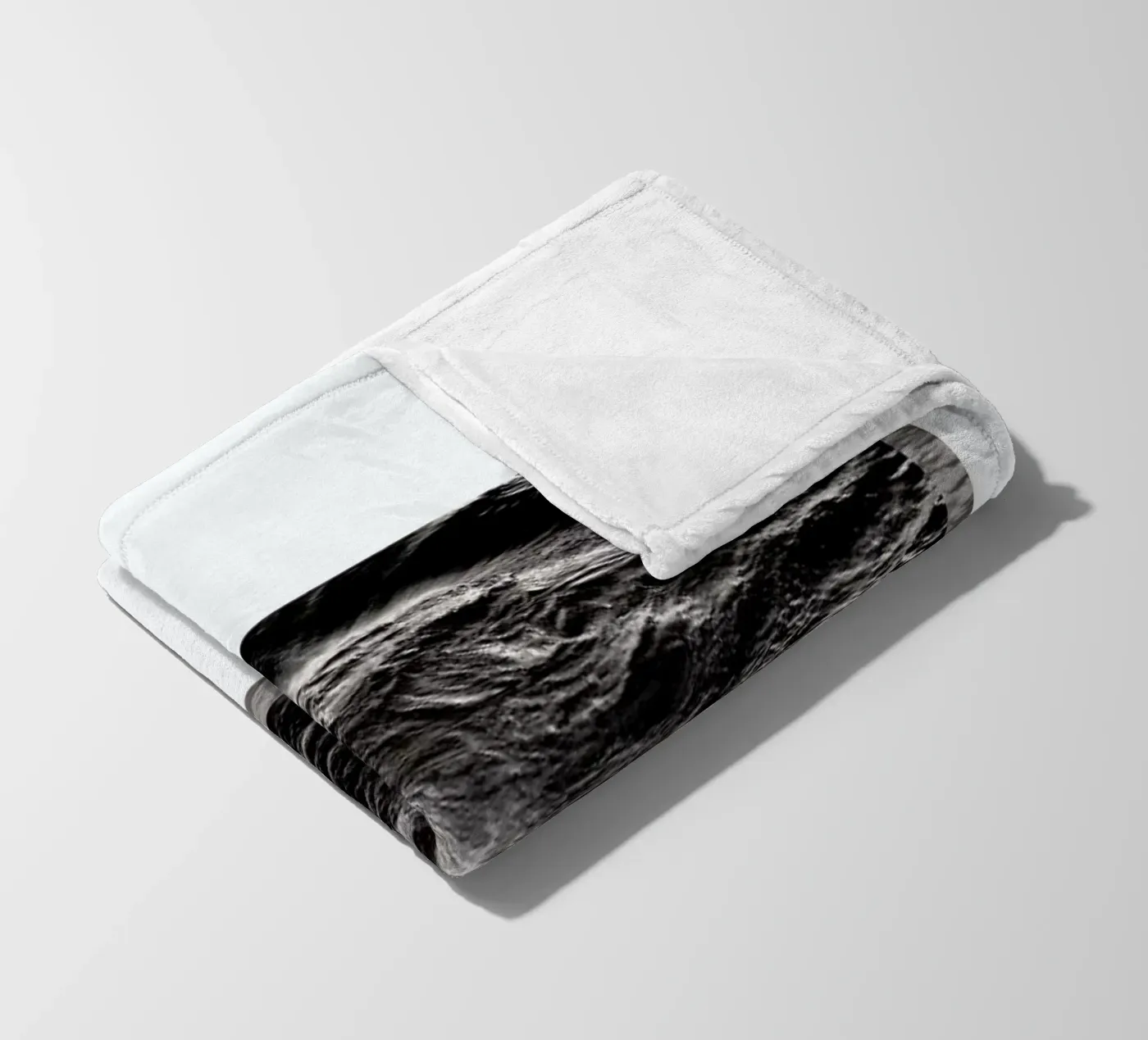 Storm Fleecedecke von The Wall Shop