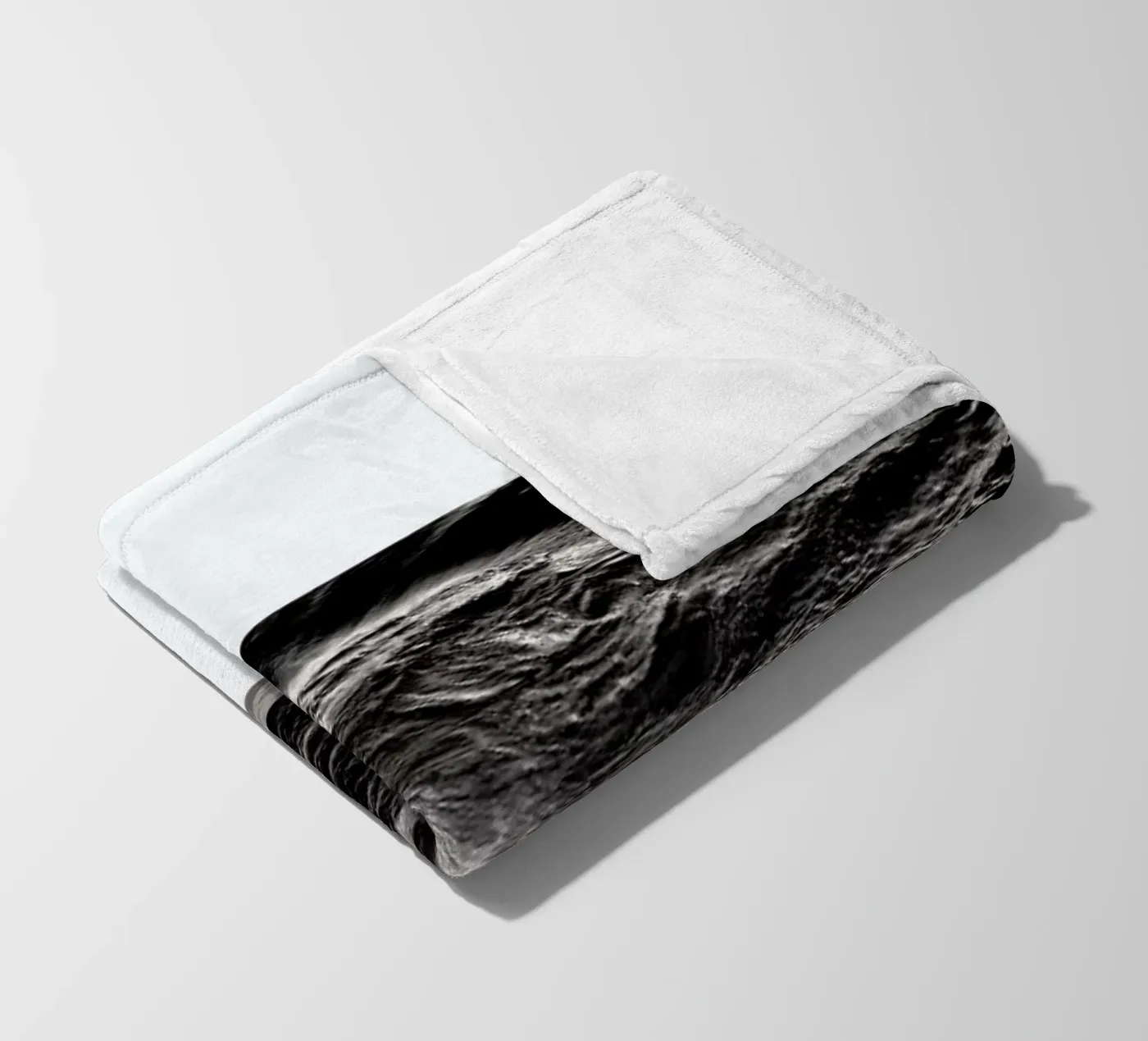 Storm Fleecedecke von The Wall Shop