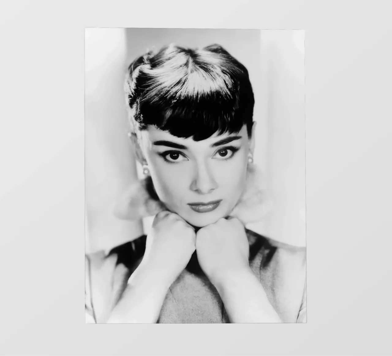 Audrey Hepburn pellicola backlit da BLACK WITH WHITE