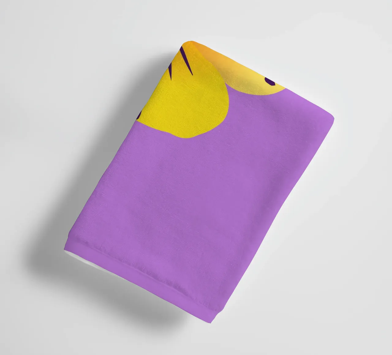 Pensée jaune et violette serviette de bain de Bwiser
