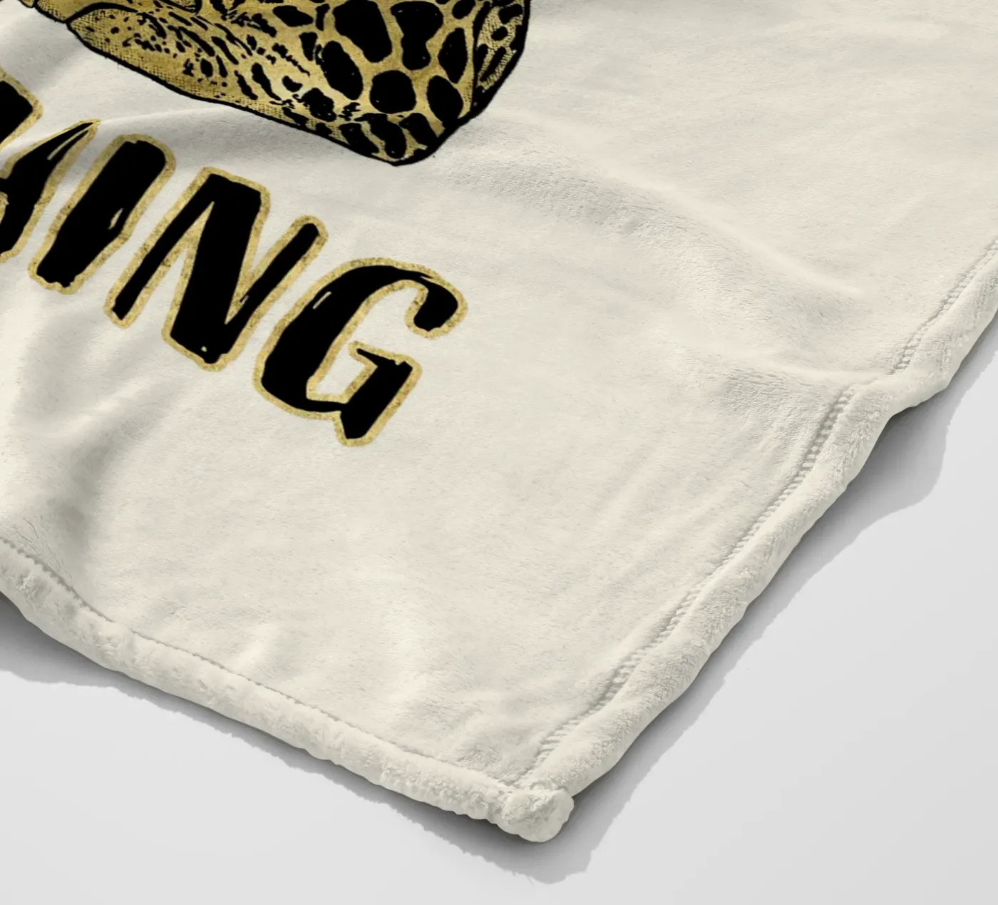 Leopard. Wild Thing. Fleecedecke von CalliLetters