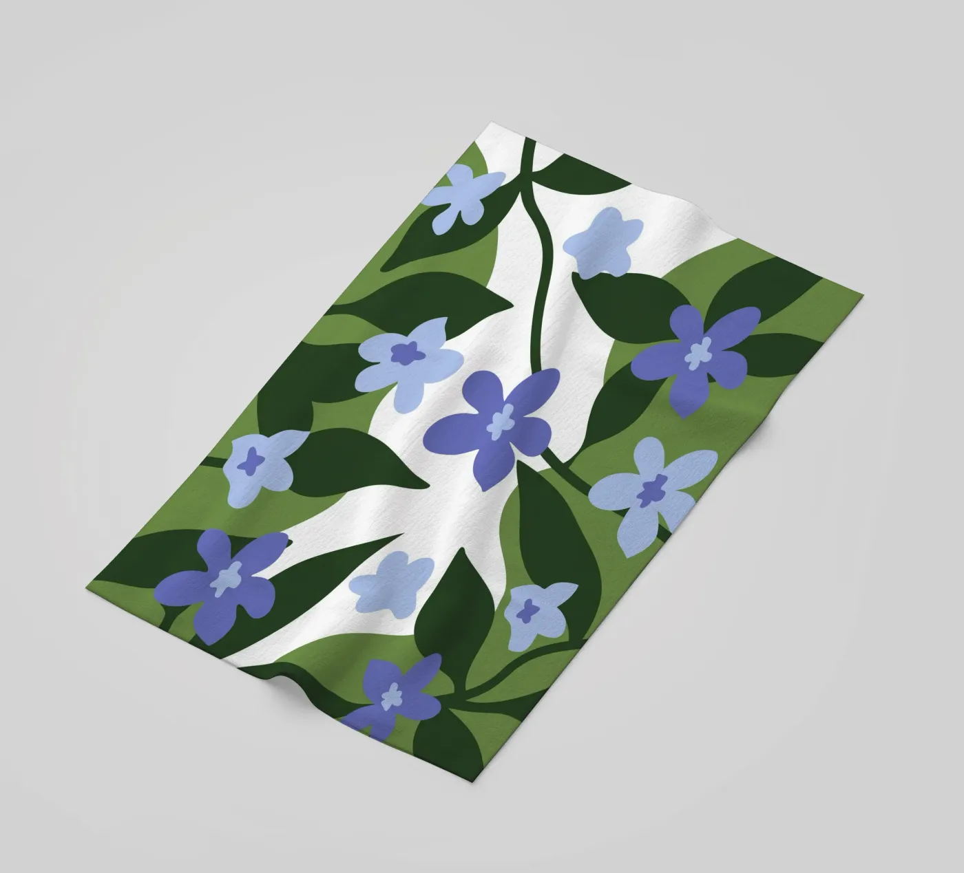 Blaue Blume Muster Strandtuch von SPECIAL FLOWER PATTERNS