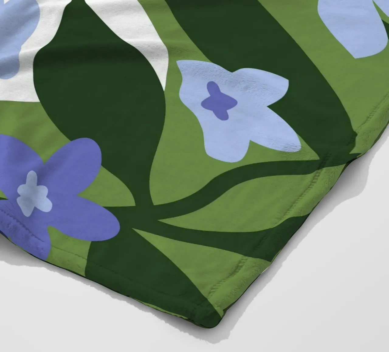 Blaue Blume Muster Fleecedecke von SPECIAL FLOWER PATTERNS