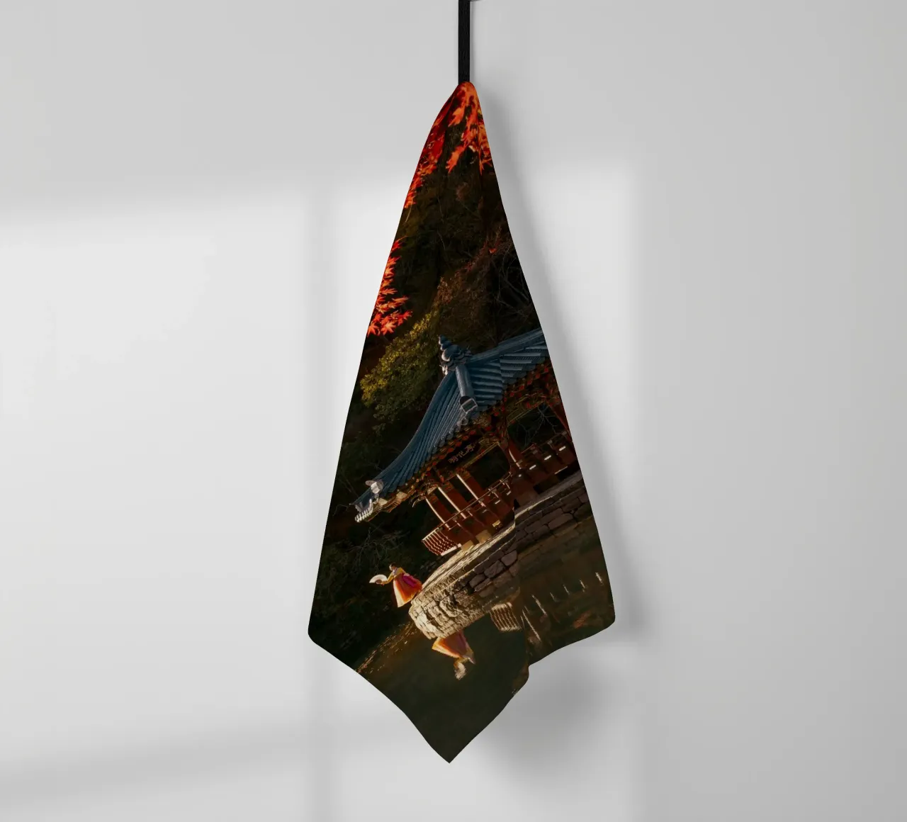 Pavillon de l'érable d'automne en Corée du Sud torchon de mbgraphx2