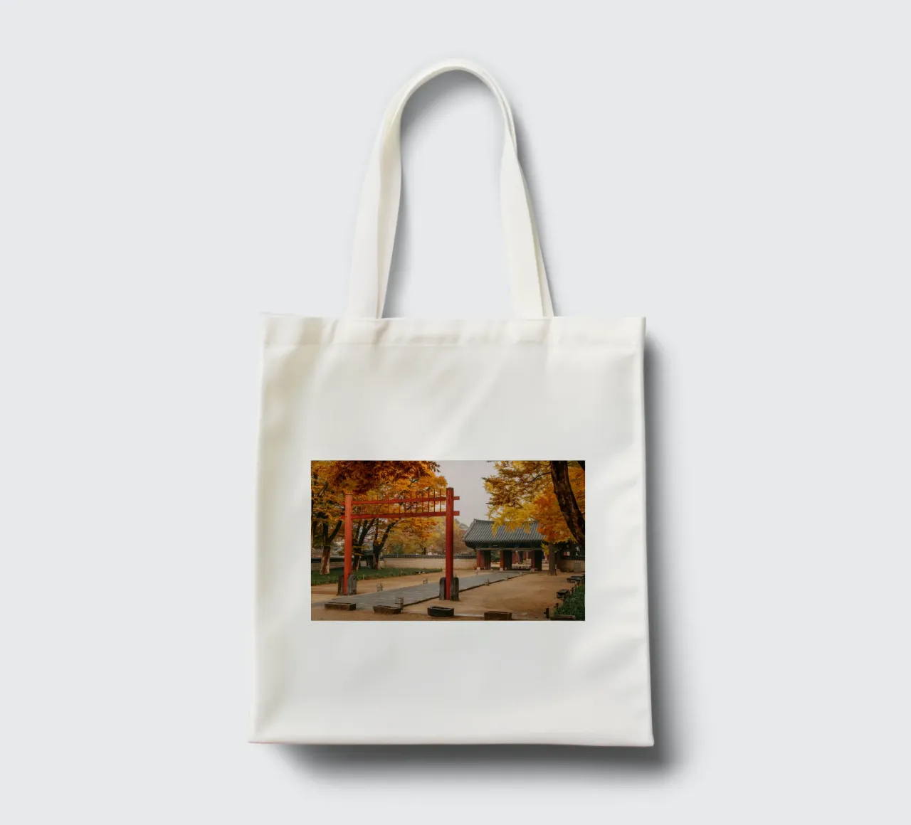 Tempio in autunno a Jeonju, Corea del Sud borsa in juta da mbgraphx2