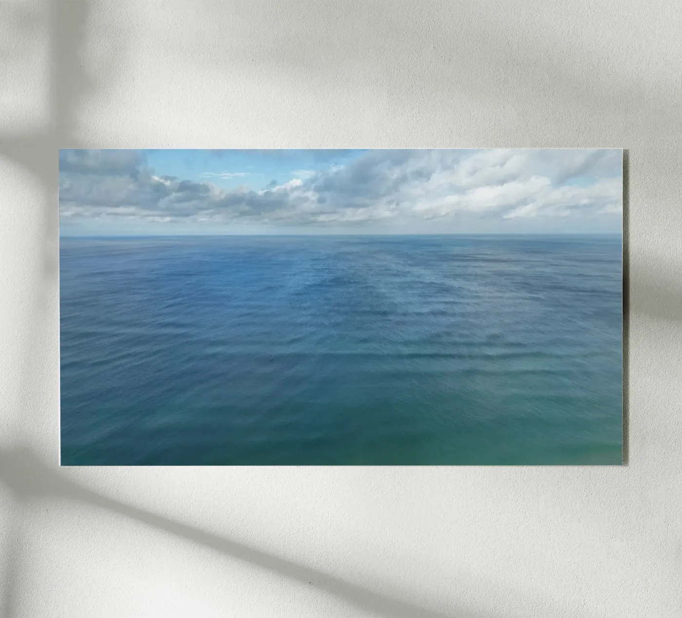 Blue water clouds acryl van Moias Design