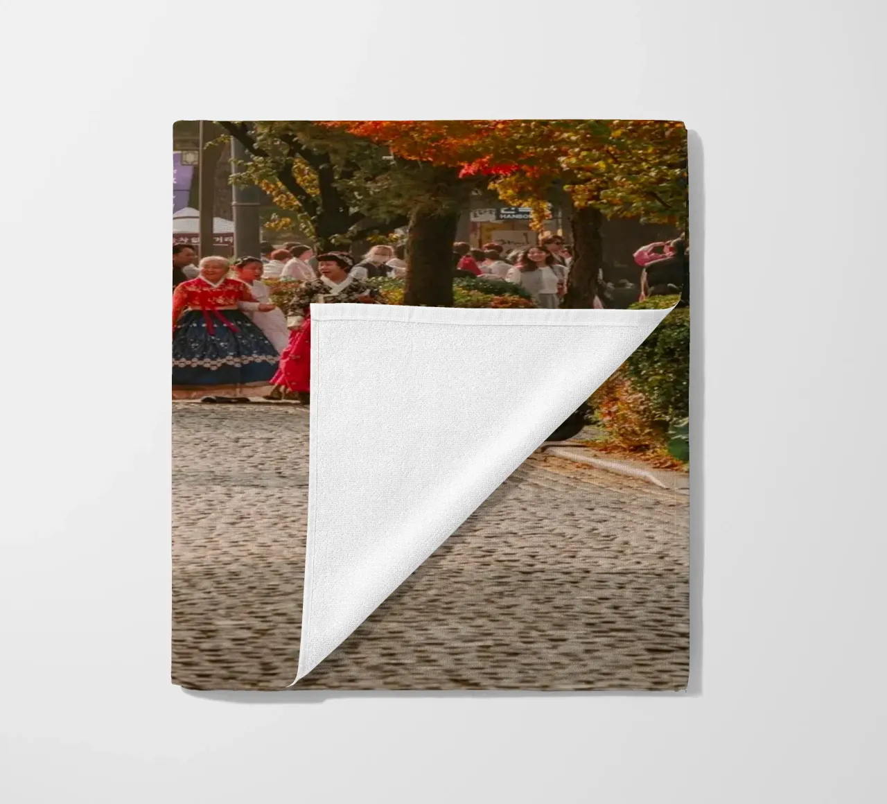 La via dell'autunno a Jeonju, Corea del Sud telo mare da mbgraphx2