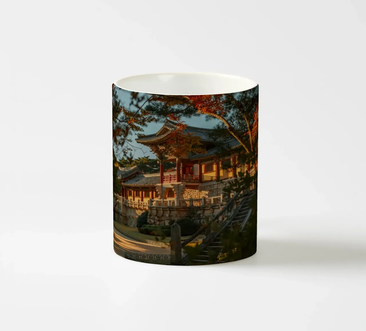 Autunno al tempio Bulguksa di Gyeongju, Corea del Sud tazza in ceramica da mbgraphx2