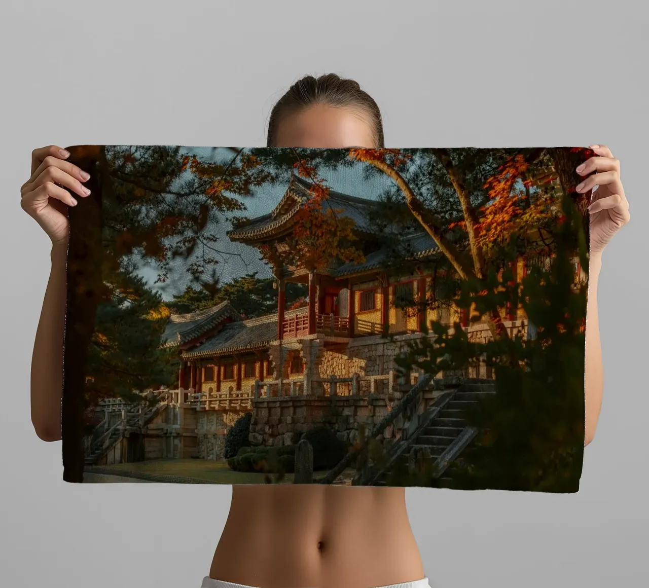 Autunno al tempio Bulguksa di Gyeongju, Corea del Sud asciugamano da bagno da mbgraphx2