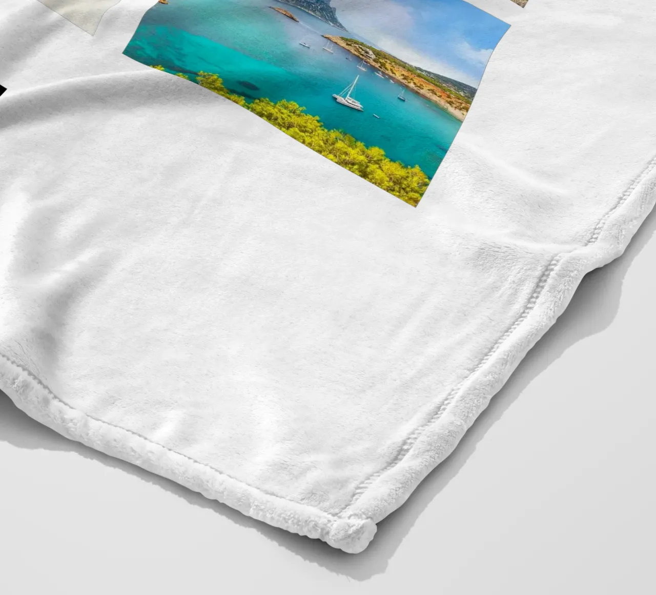 Collage with your own photos: 9 squares and text, customisable fleece blanket by rb-Fotografie