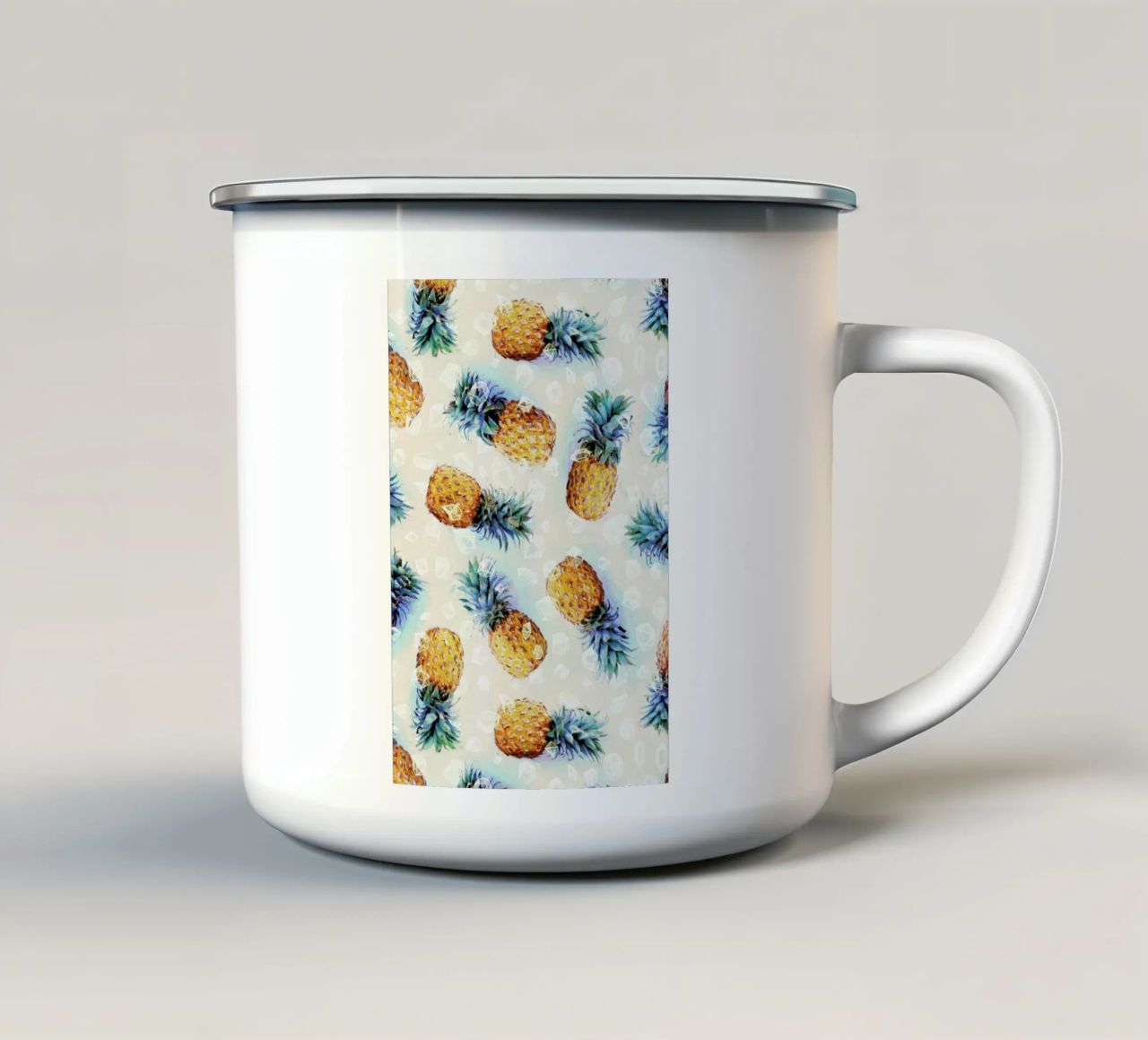Pineapples + Crystals tazza in smalto da Micklyn Le Feuvre