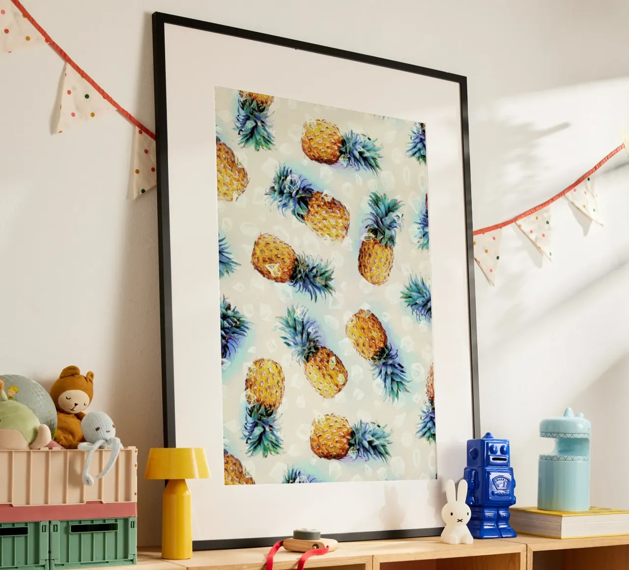 Pineapples + Crystals poster con telaio in plastica da Micklyn Le Feuvre