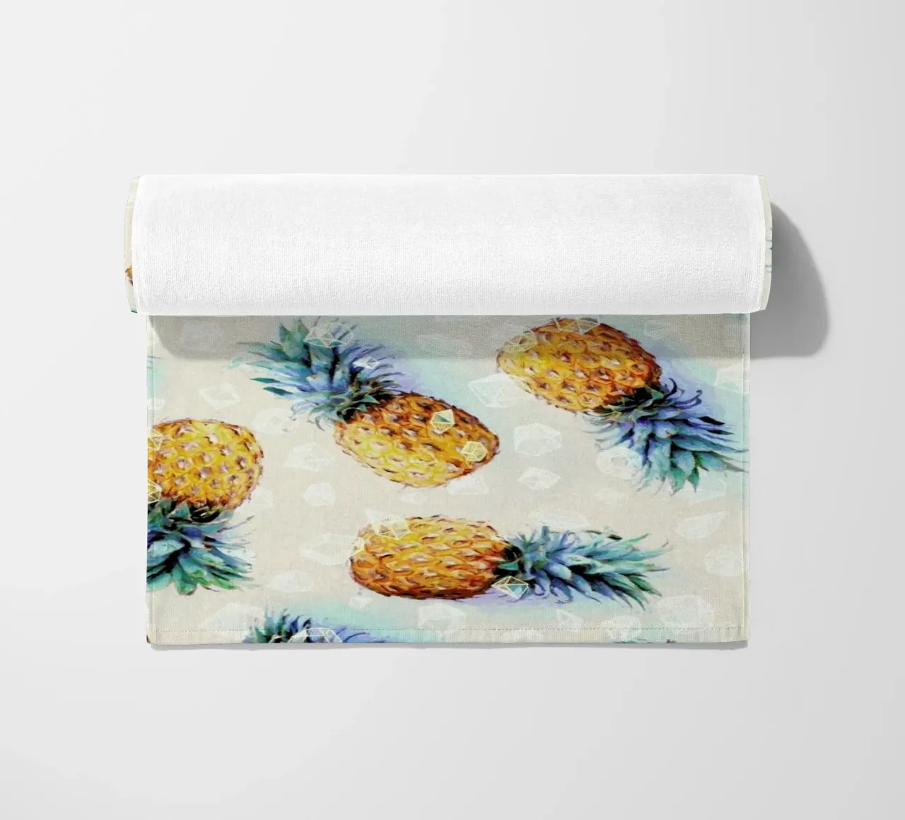 Pineapples + Crystals telo mare da Micklyn Le Feuvre