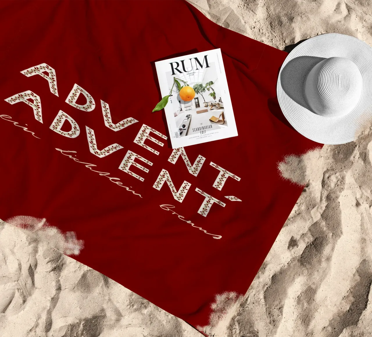 Advent, Advent, ein Lichtlein brennt Rot Strandtuch von Sophie Augustin Illustration