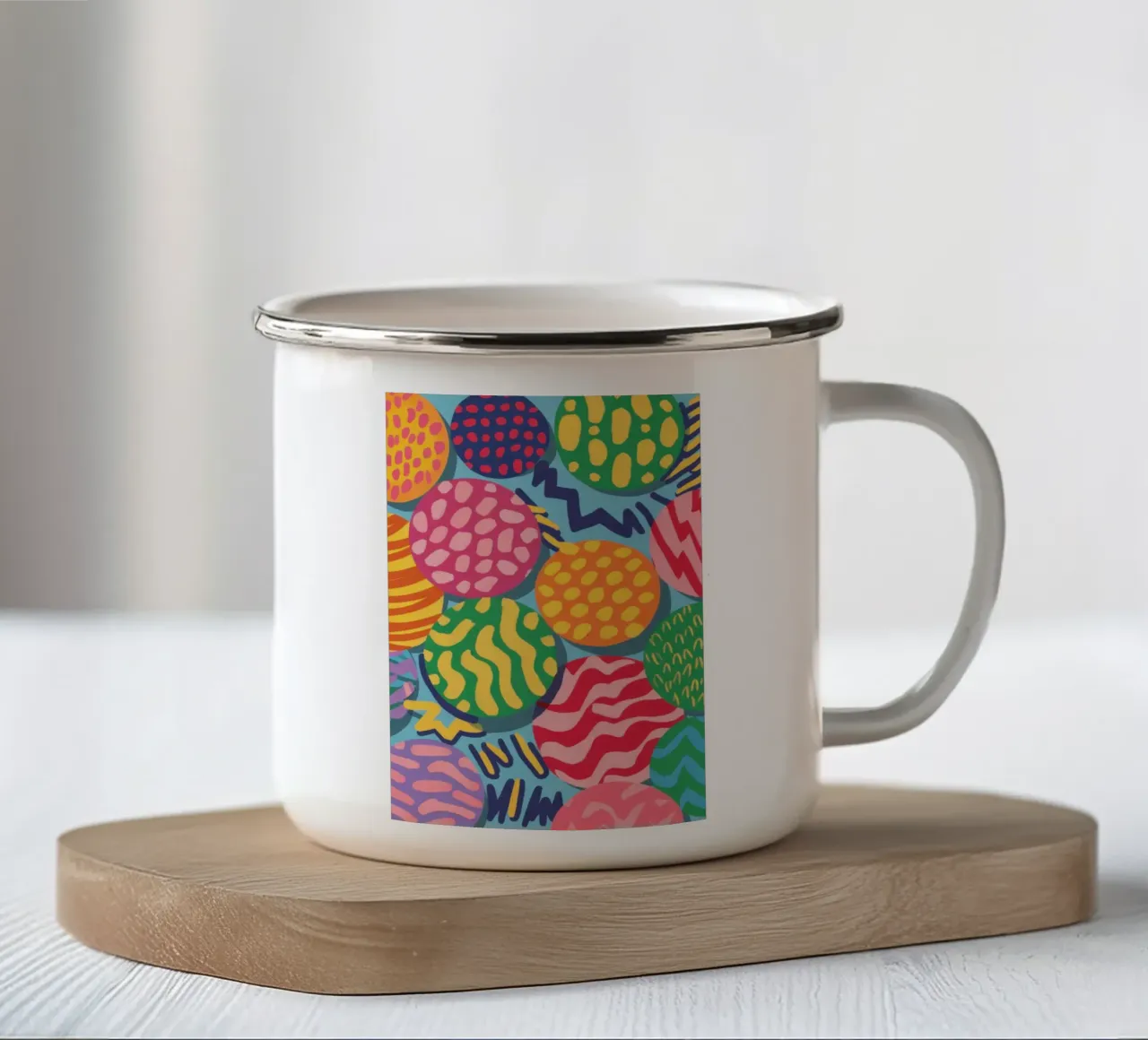 Orbite dalla texture vibrante tazza in smalto da Solace Light