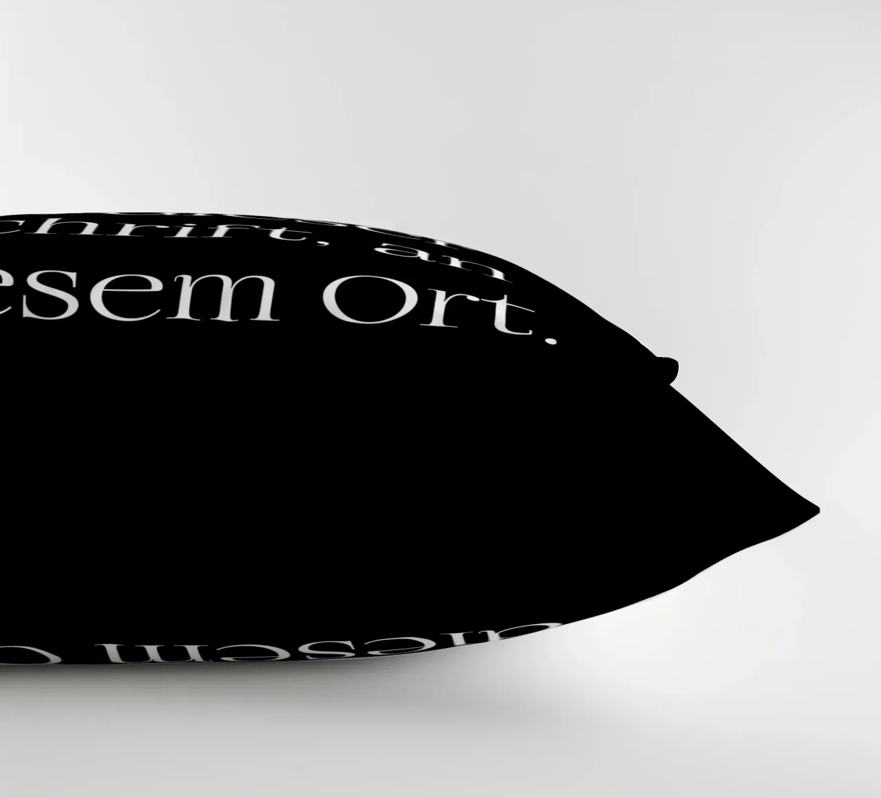 Wunschtext in weiß schwarz mit Linien cuscino da WORTSPIEL