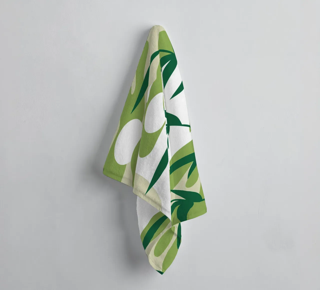 Vredig en rustig bamboebos badhanddoek van SPECIAL FLOWER PATTERNS