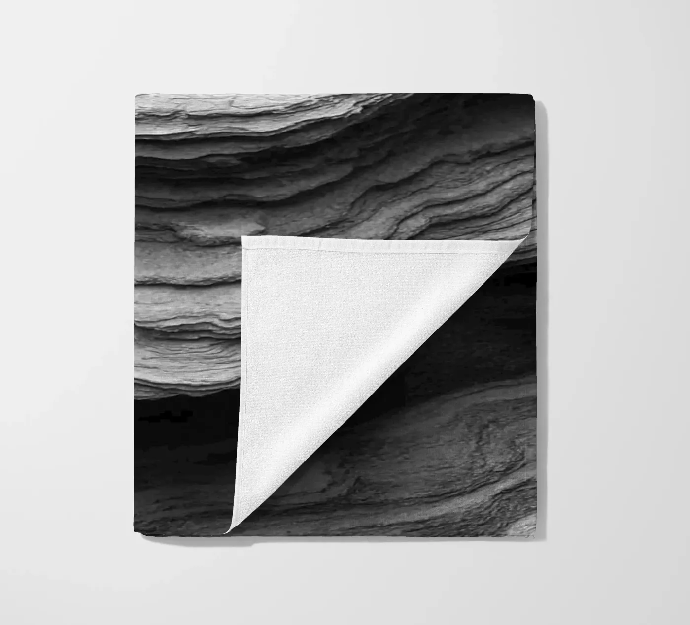 layer stone beach towel by BlogSawoo