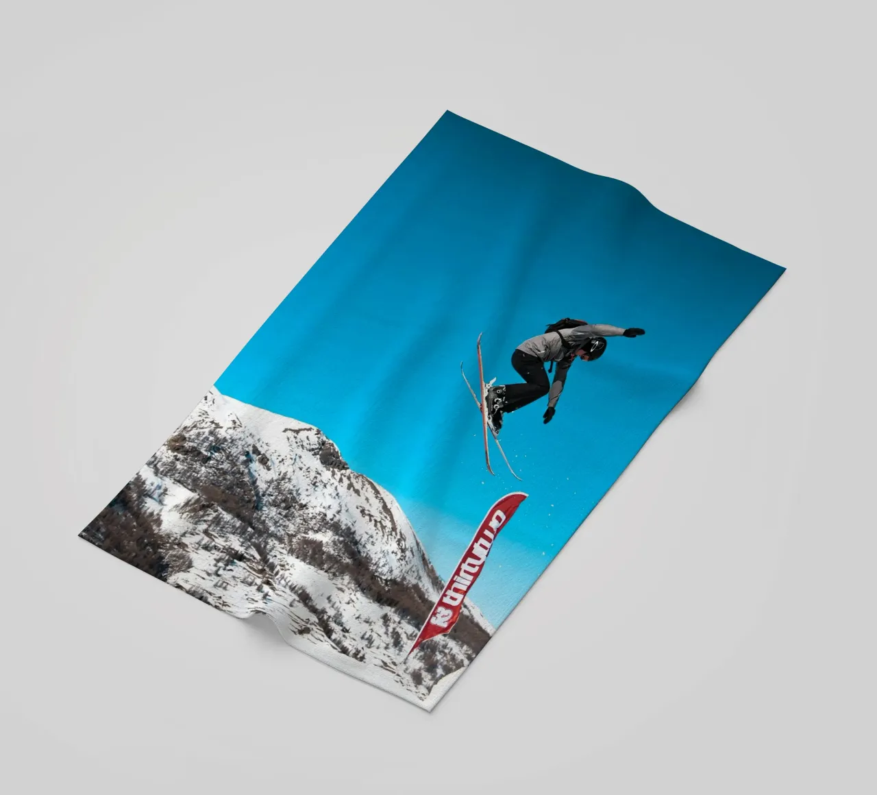 Sci e salto a mosca telo mare da Joshua Holmes