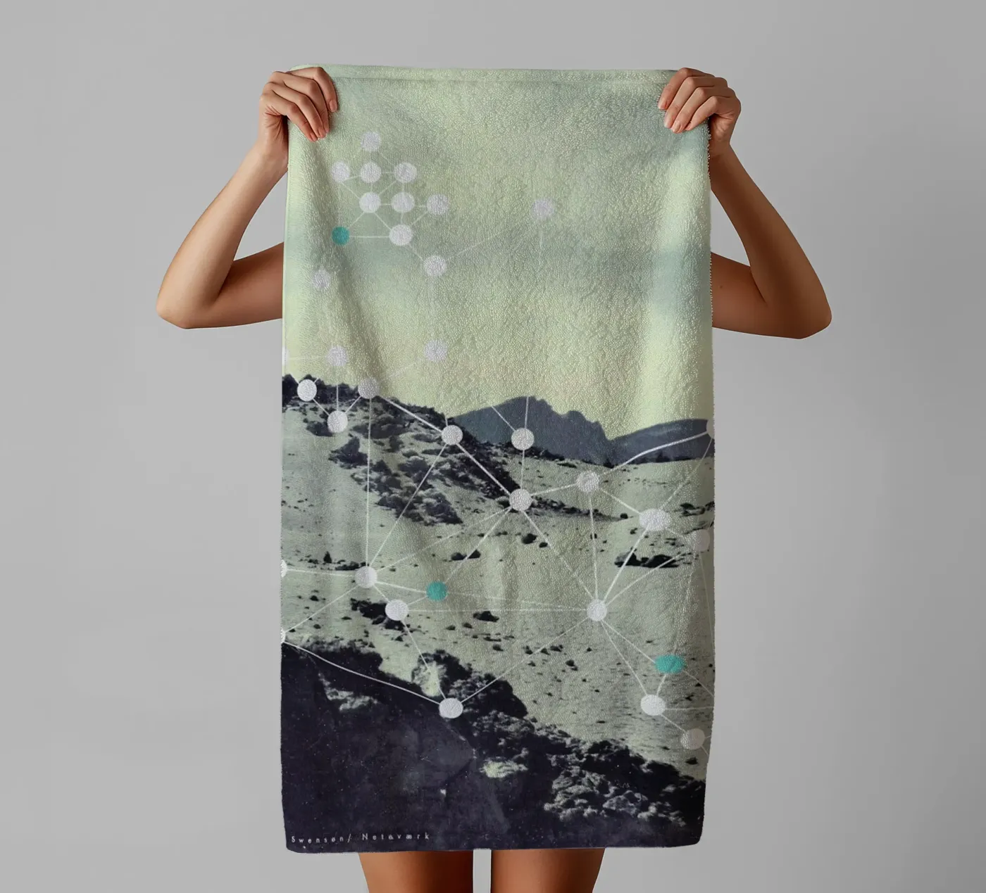 Netvaerk towel by Swen Swensøn