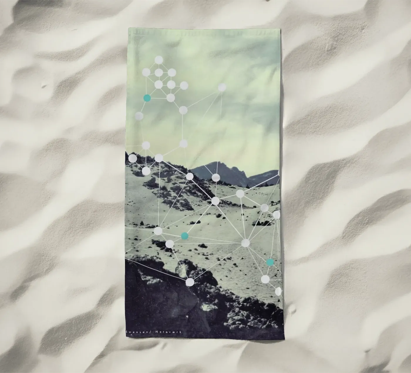 Netvaerk strandhanddoek van Swen Swensøn