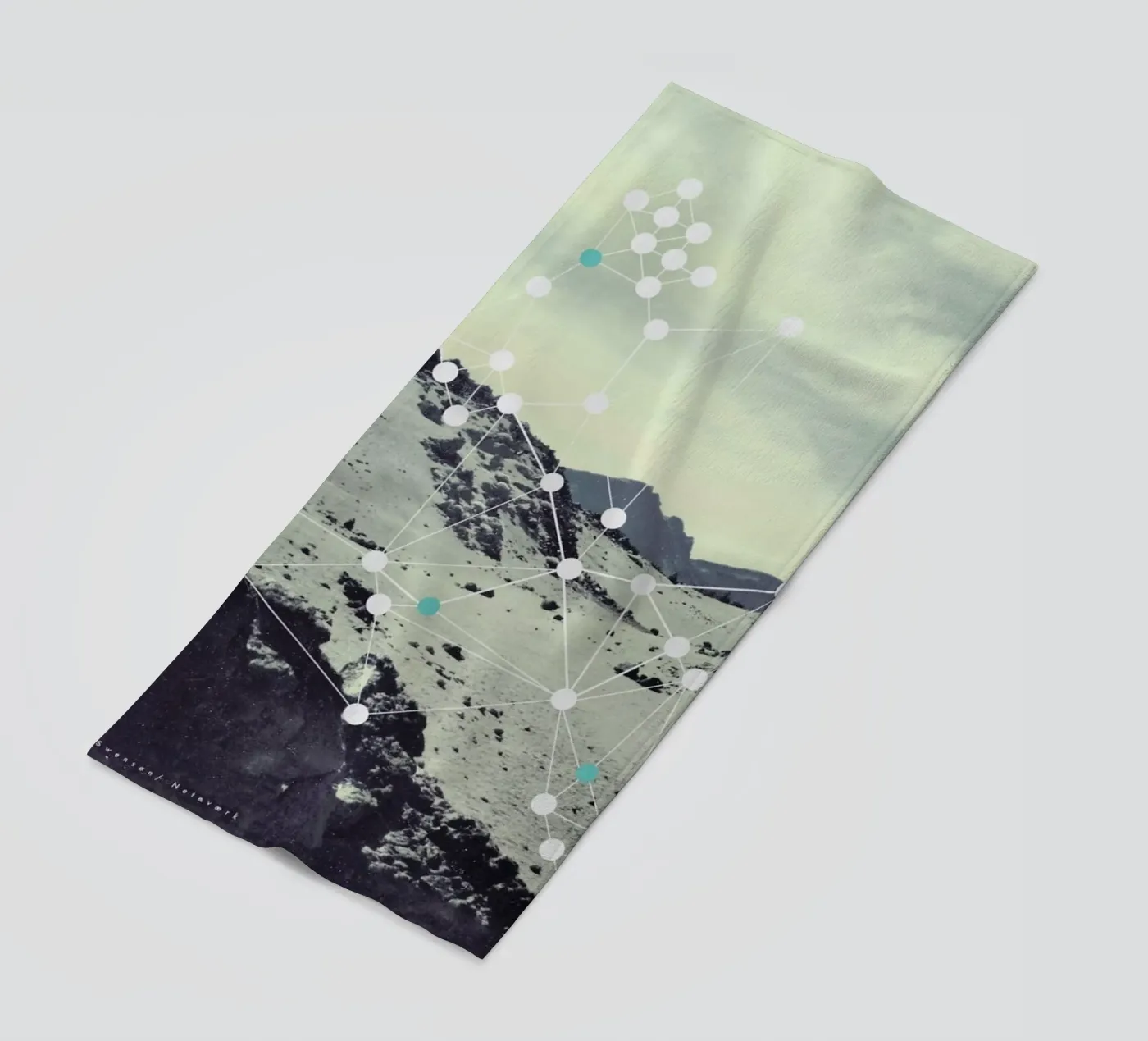 Netvaerk strandhanddoek van Swen Swensøn