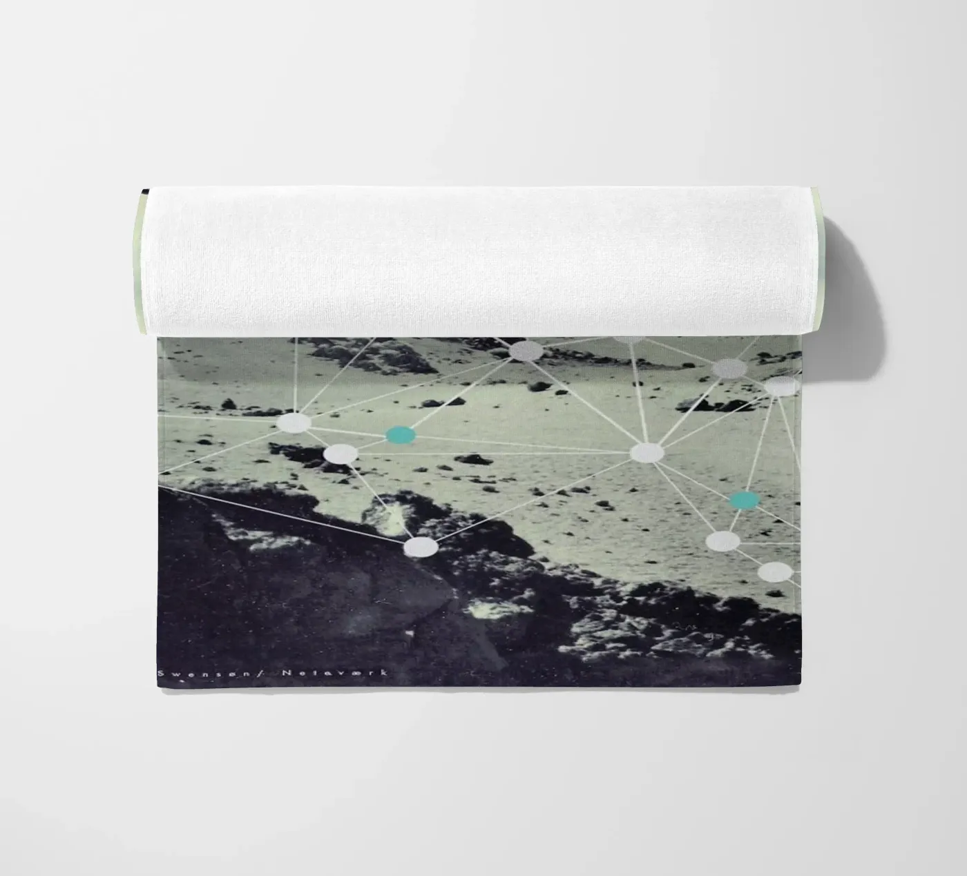 Netvaerk strandhanddoek van Swen Swensøn